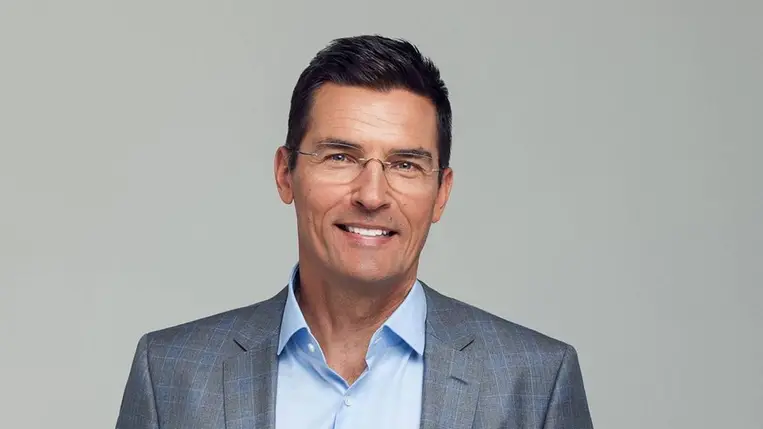 A magyar műsorvezető nagypapa lett: lánya ajándékozta meg első unokájával