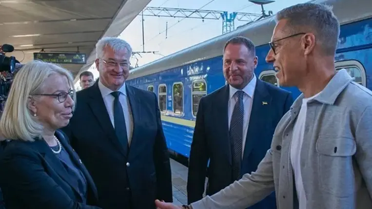 Megérkezett Ukrajnába Finnország elnöke