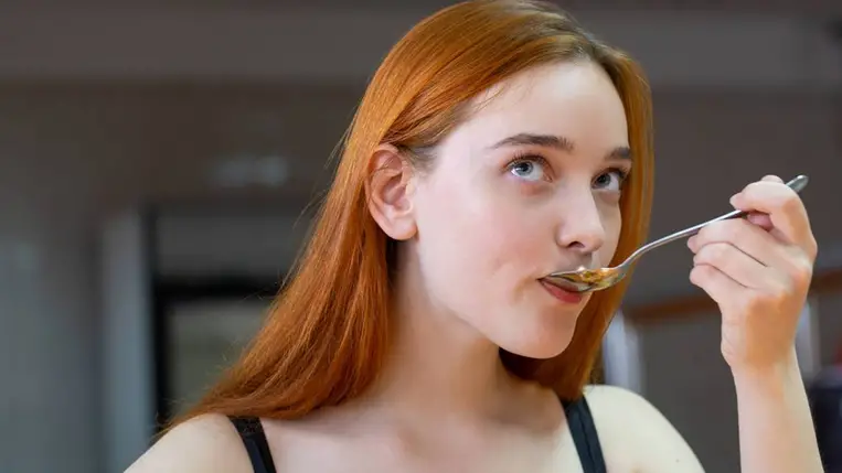 Már 2 evőkanál ebből segít a köhögés ellen