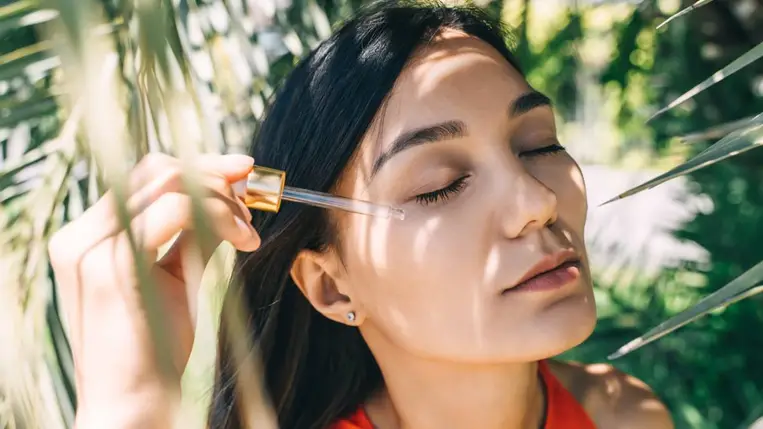 Késlelteti a ráncokat, leszámol a szárazsággal