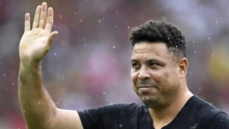 Ronaldo meghátrált, nem lesz futballelnök