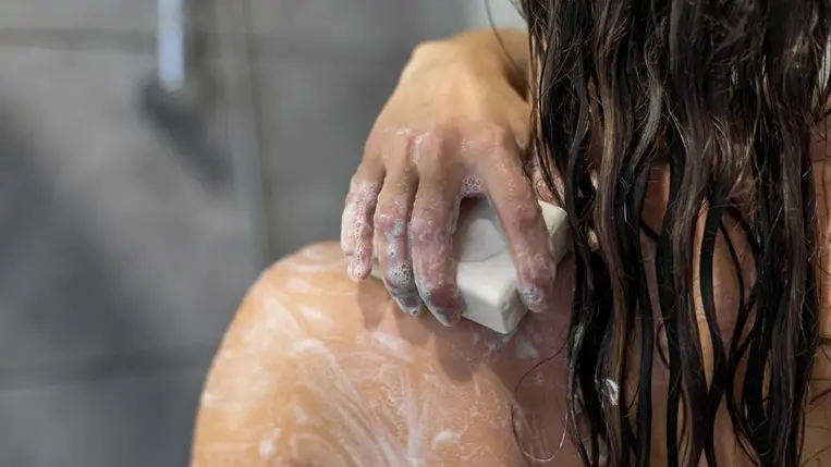 Ezeket a testrészeket soha ne mosd szappannal: nagyon rosszat tesz