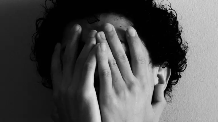 A szégyen árnyékában. Illusztráció. Fotó: Internet