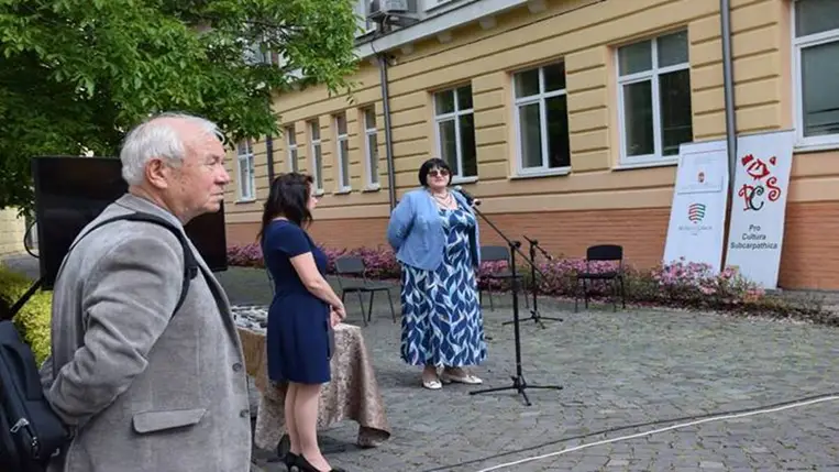 Szívverés a magasban. Kiállítás a Rákóczi Főiskolán - Berecz András a lélek hírnökeiről. Fotó: Kárpátinfó/ Kovács Elemér