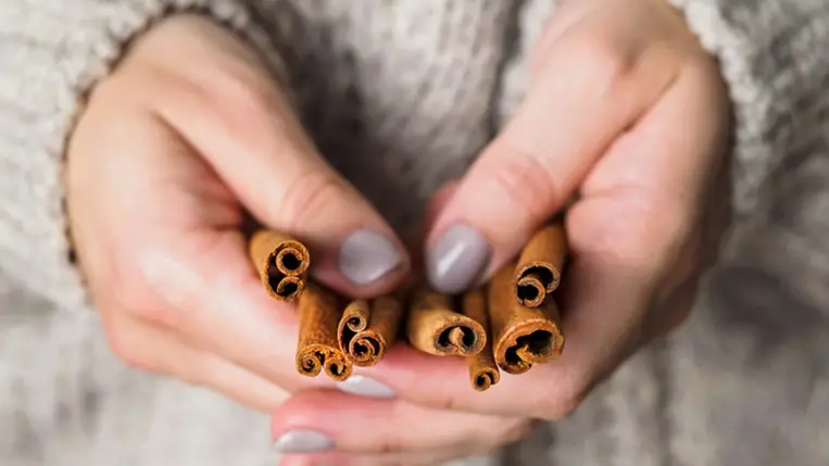 Tudtad, hogy a fahéj illata csökkenti a lámpalázat? 5 fűszer különös hatással