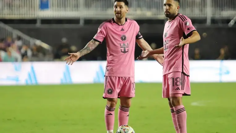 Újabb barcelonai ikon jelentette be a visszavonulását