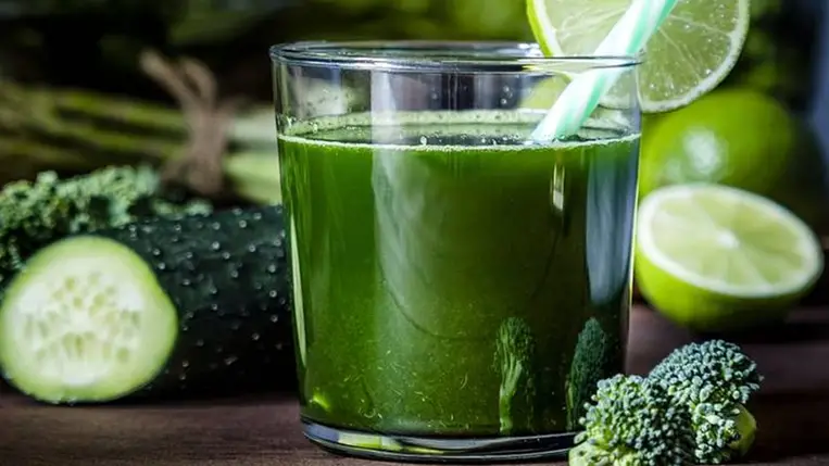 Évindító zöld ivólé: ettől biztosan erőre kapsz