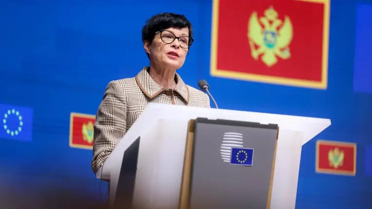 Az Európai Bizottság szomszédságpolitikáért és bővítésért felelős biztosa. Fotó: European Union