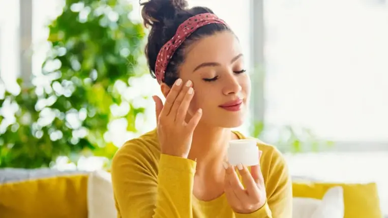 4 tipp, hogy az ősz ne hagyjon nyomot a bőrödön