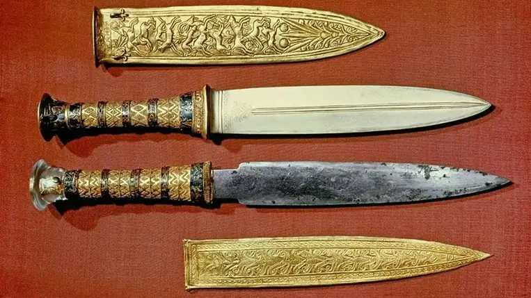 Sokkoló felfedezés: földönkívüli fegyvert használt a legendás fáraó