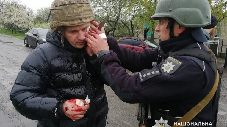 Gránátrobbanás Dnyipropetrovszk megyében – öt rendőr megsérült. Fotó: Ukrán Nemzeti Rendőrség