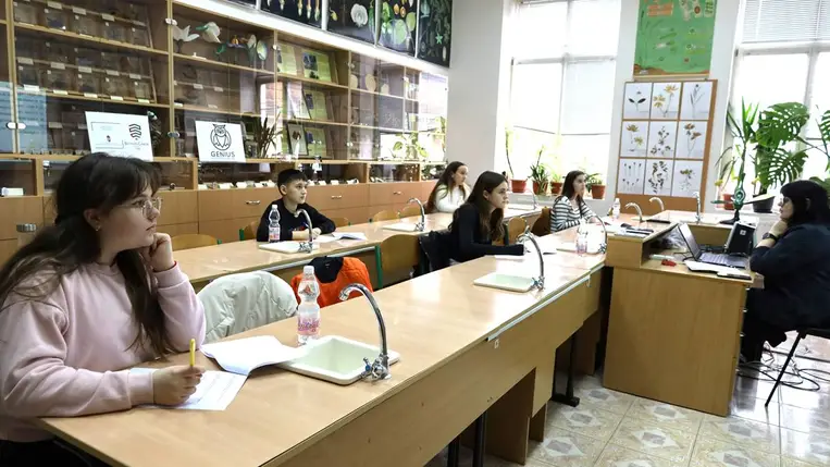 Lezárultak a biológia, kémia és földrajz tehetséggondozó hétvégék a „GENIUS” Jótékonysági Alapítvány szervezésében