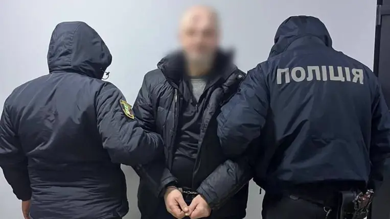 Késeléses gyilkosság Rahón – lezárult a nyomozás, bíróság elé került az ügy. Fotó: Ukrán Nemzeti Rendőrség