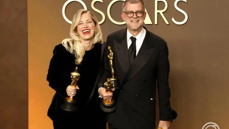 Sara Murphy amerikai producer és Paul Thomas Anderson amerikai rendező az Oscar-díjak 98. átadási ünnepségén. MTI/EPA/Jill Connelly