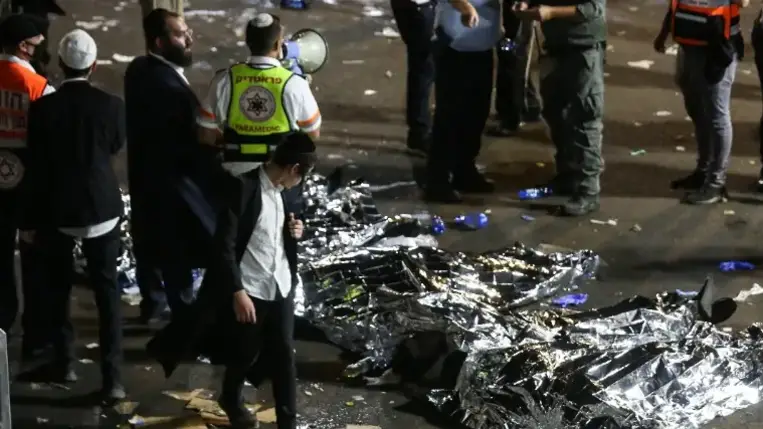 Tömegtragédia, rengeteg embert agyontaposott a tömeg egy zsidó ünnepségen