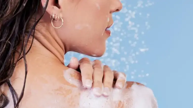 Reggel vagy este jobb zuhanyozni?