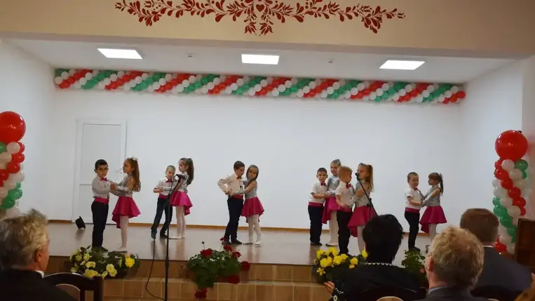 Művelődési házat avattak Batáron