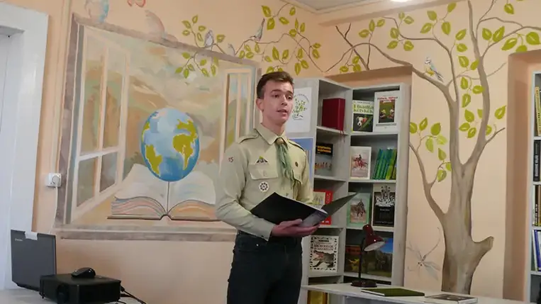 A beregdédai cserkészek olyan kuckó létrehozását tervezik, ahol az örsi foglalkozások mellett lehetőség nyílik könyvek cseréjére, az olvasottak megbeszélésére, közösségi életre. Fotó: Kovács Erzsébet