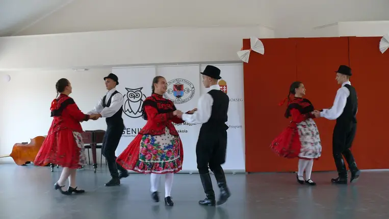 Tehetségkutató seregszemle és tábor Beregszászon