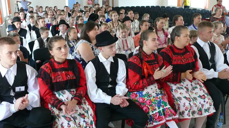 Tehetségkutató seregszemle és tábor Beregszászon