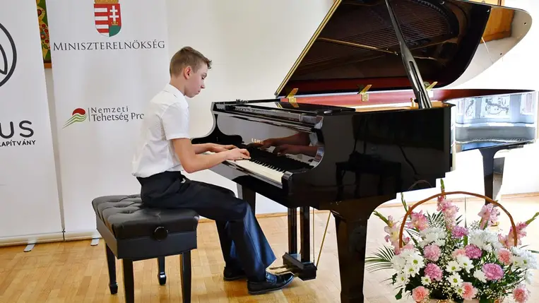 A IV. ZeneVarázslat képzés zárókoncertjén