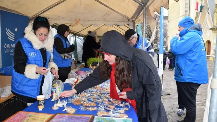 Adventi vásár Beregszászban. (Fotó: Kovács Elemér)