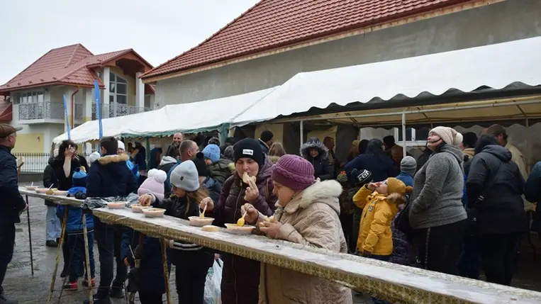 Adventi vásár Beregszászban. (Fotó: Kovács Elemér)