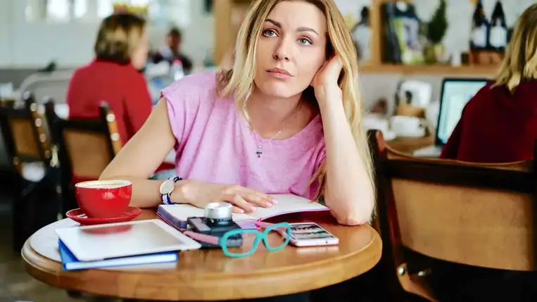  4 nagy (és sok kicsi) dolog, ami rekordidő alatt szívja le a mentális energiádat 