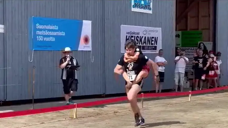 Sörért kapták nyakukba feleségüket a finnek