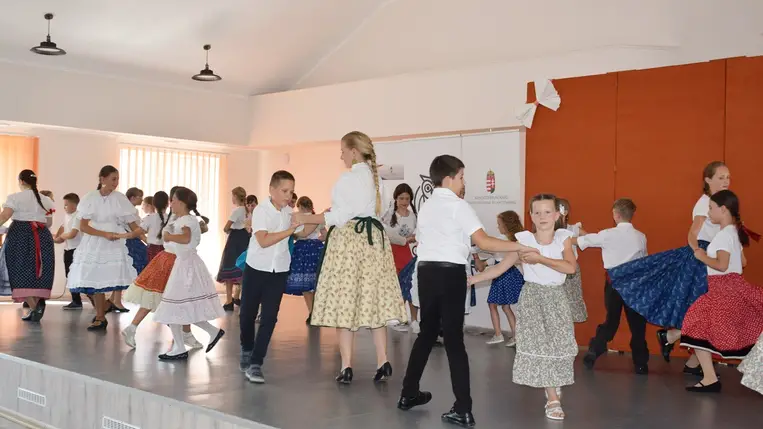 Tánc, zene, játék - Bemutatóval zárult a XII. Beregvidéki Népzenei és Néptánctábor