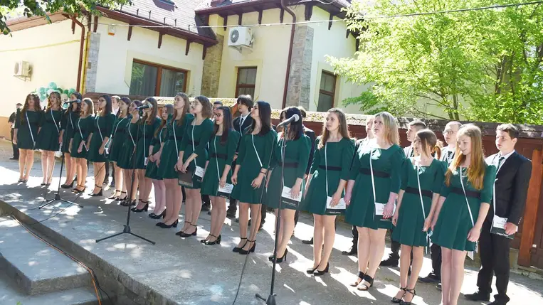 Ballagási ünnepség és verébavató a Beregszászi Bethlen Gábor Líceumban