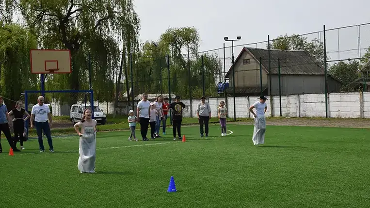 A Kárpátaljai Magyar Nagycsaládosok Egyesülete (KMNE) fontosnak tartja, hogy ebben a nehéz helyzetben is biztosítson közösségi alkalmakat. Fotó: Kovács Erzsébet