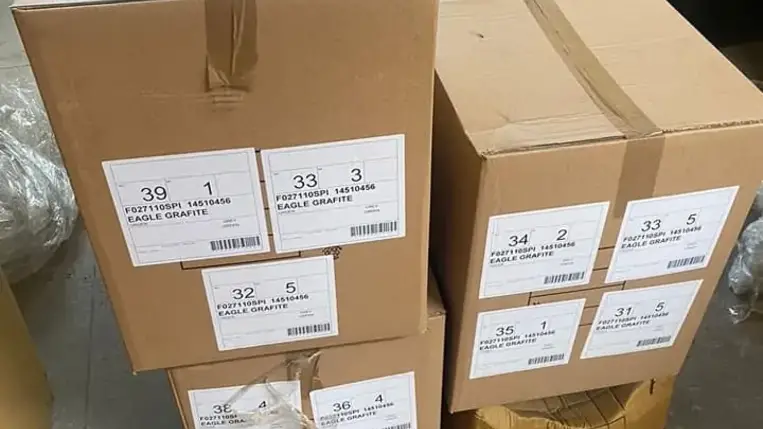 Olasz lábbeliket akartak humanitárius segély leple alatt Ukrajnába csempészni