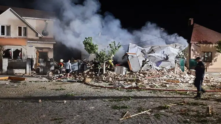 A nagyszőlősi rendőrség nyomozást indított egy helyi házban történt robbanás miatt. Fotó: Nemzeti Rendőrség