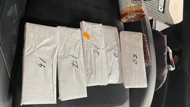 320 ezer dollárt próbált átvinni Lengyelországba egy ukrán állampolgár