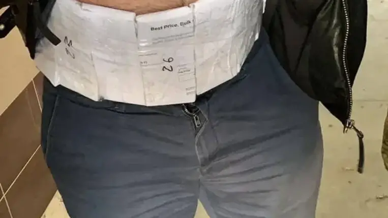 320 ezer dollárt próbált átvinni Lengyelországba egy ukrán állampolgár