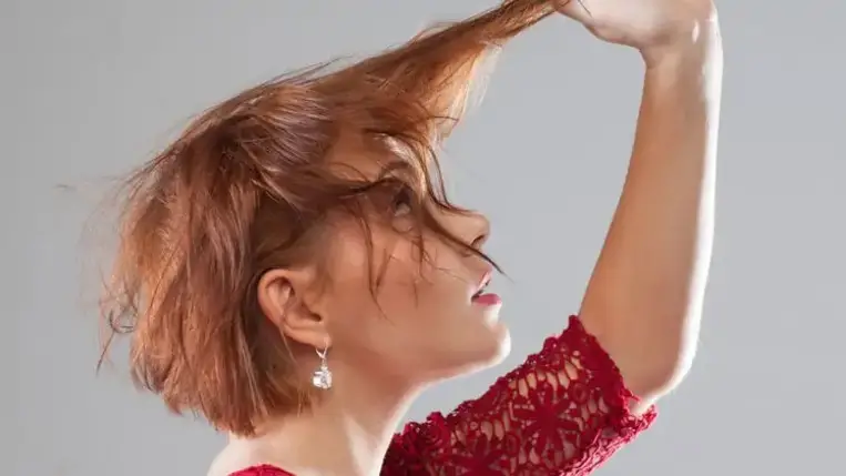 Zsíros haj ápolása