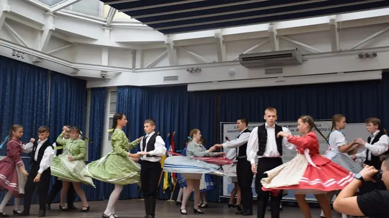 A „Szól a fülemüle” Kárpátaljai Népzenei és Néptánc Tehetségkutató döntőjén (Fotó: Kovács Elemér)