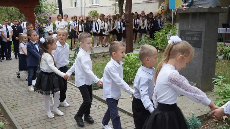 Iskolakezdés a Beregszászi Bethlen Gábor Líceumban 