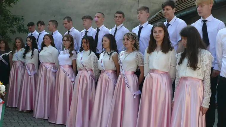 Tanévzáró a beregszászi zrínyiseknél. Fotó: Kovács Erzsébet