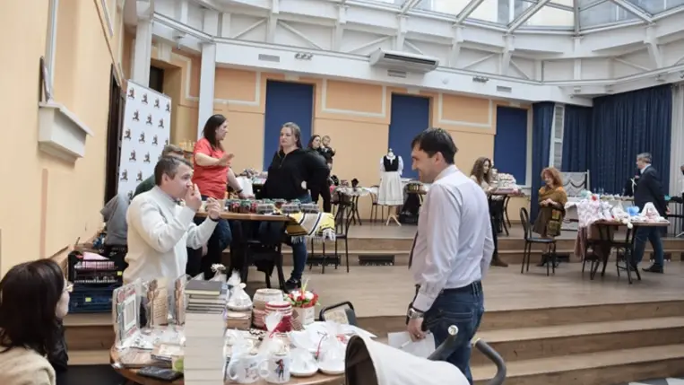 Kettő az egyben: karriernap és öregdiák expo a Rákóczi Főiskolán. Fotó: Kárpátinfo/Kovács Elemér