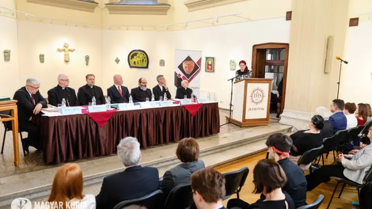 2023-ban a határon túlról az Ortutay Elemér kárpátaljai görögkatolikus lelkész hagyatékát őrző intézmény vezetése kapta a díjat. (Fotó: Merényi Zita)