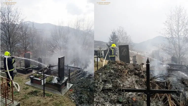 A lángok 15 négyzetméteres területen pusztították el a száraz füvet, koszorúkat és bokrokat. (Fotó: DSZNSZ)