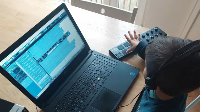 A zene segíthet a gyenge olvasás előrejelzésében