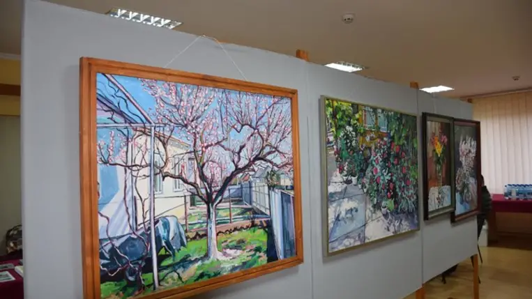 Homoki Gábor kiállítása Beregszászon. Fotó: Kárpátinfo/Kovács Elemér