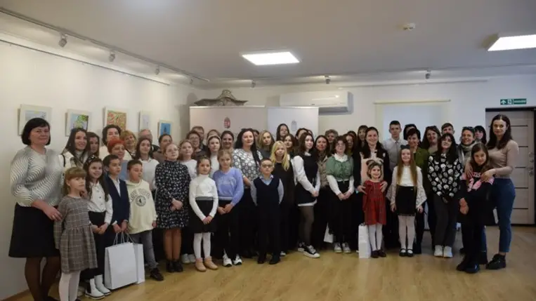 Rajz- és esszépályázat eredményhirdetése Beregszászon. Fotó: Kárpátinfo/Kovács Erzsébet