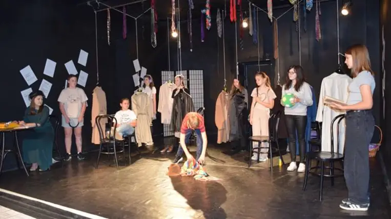 A Ficseri Gyermekstúdió nyílt napján - Színpad, jó csapat, örömjáték. Fotó: Kárpátinfo/Kovács Erzsébet