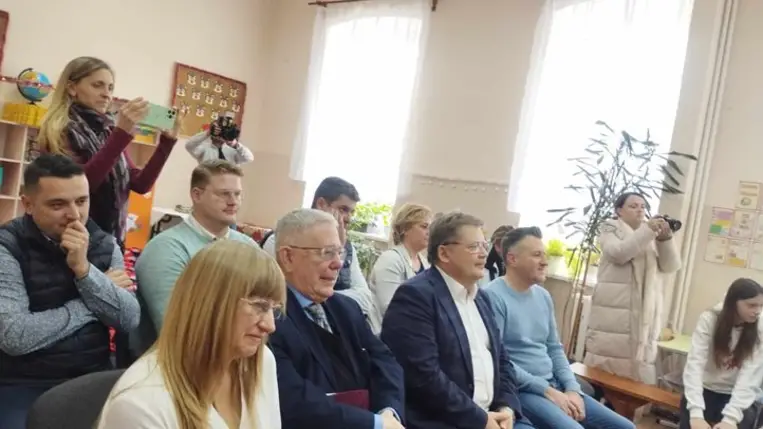 Idén is megérkezett Kárpátaljára az NSKI Mikulása - Jó gyerek ajándéka