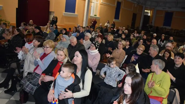 Közös advent Beregszászban Kaláka koncerttel - Fellobbant a remény lángja. Fotó: Kárpátinfó/ Kovács Erzsébet