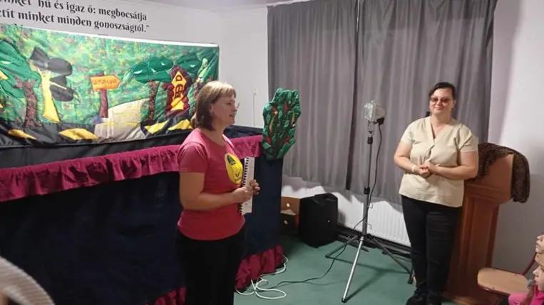 Bábszínház a Glória Ifjúsági Központban - Szeretni soha nem késő